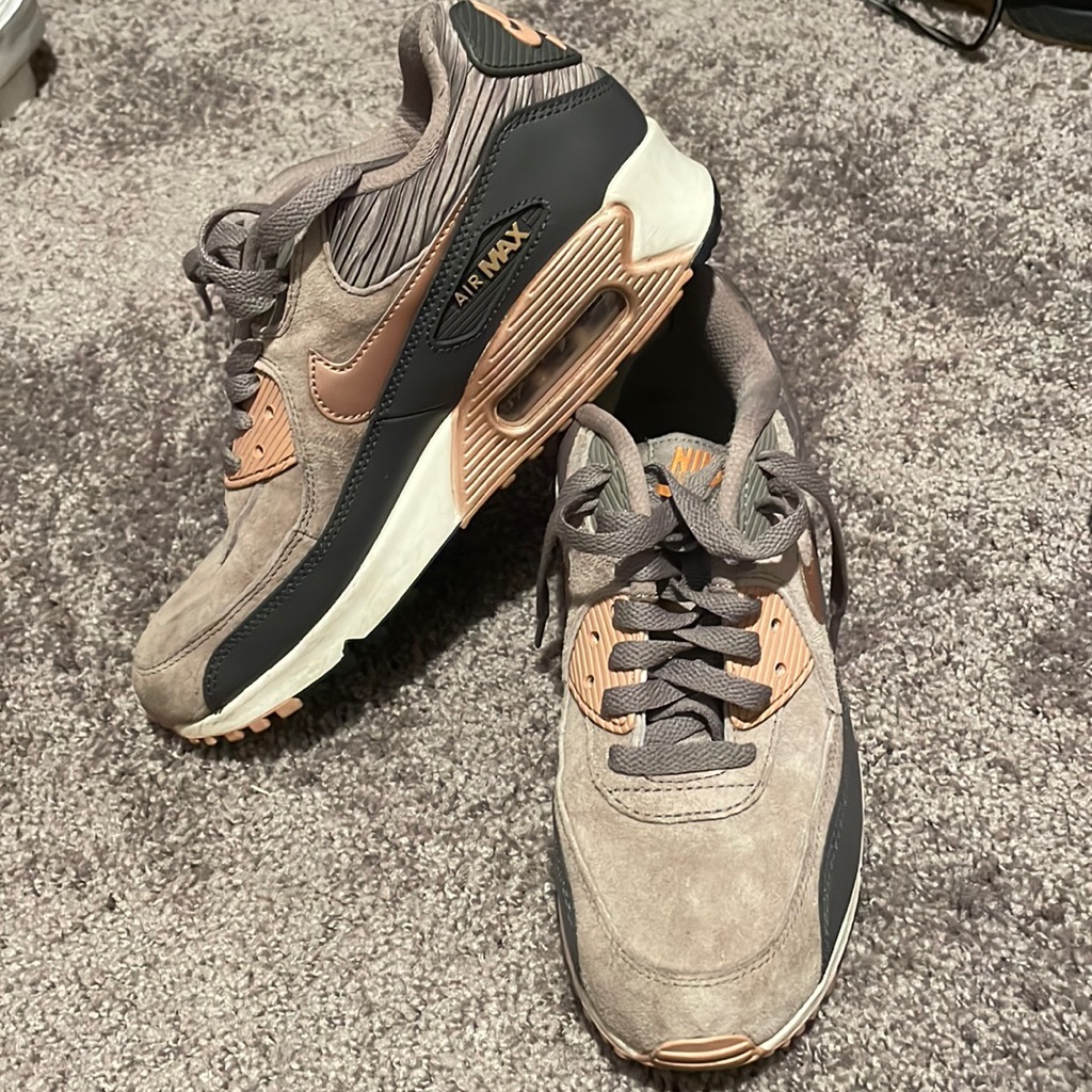 Nike Air Max Womens 75